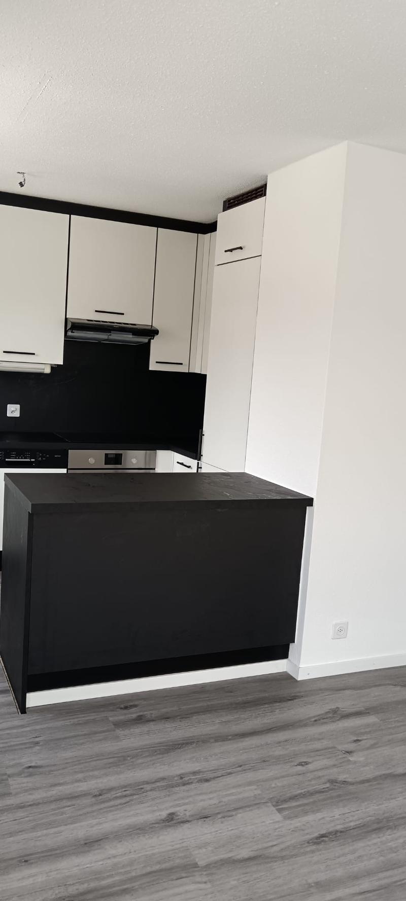 Magnificent 4.5-room apartment with fireplace in the heart of Le Locle (2)