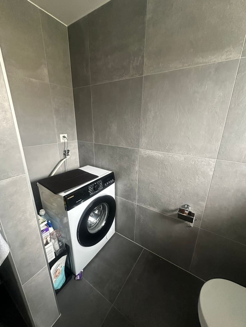 Grande appartamento di 3.5 locali con balcone di 10m2 e posto auto (9)