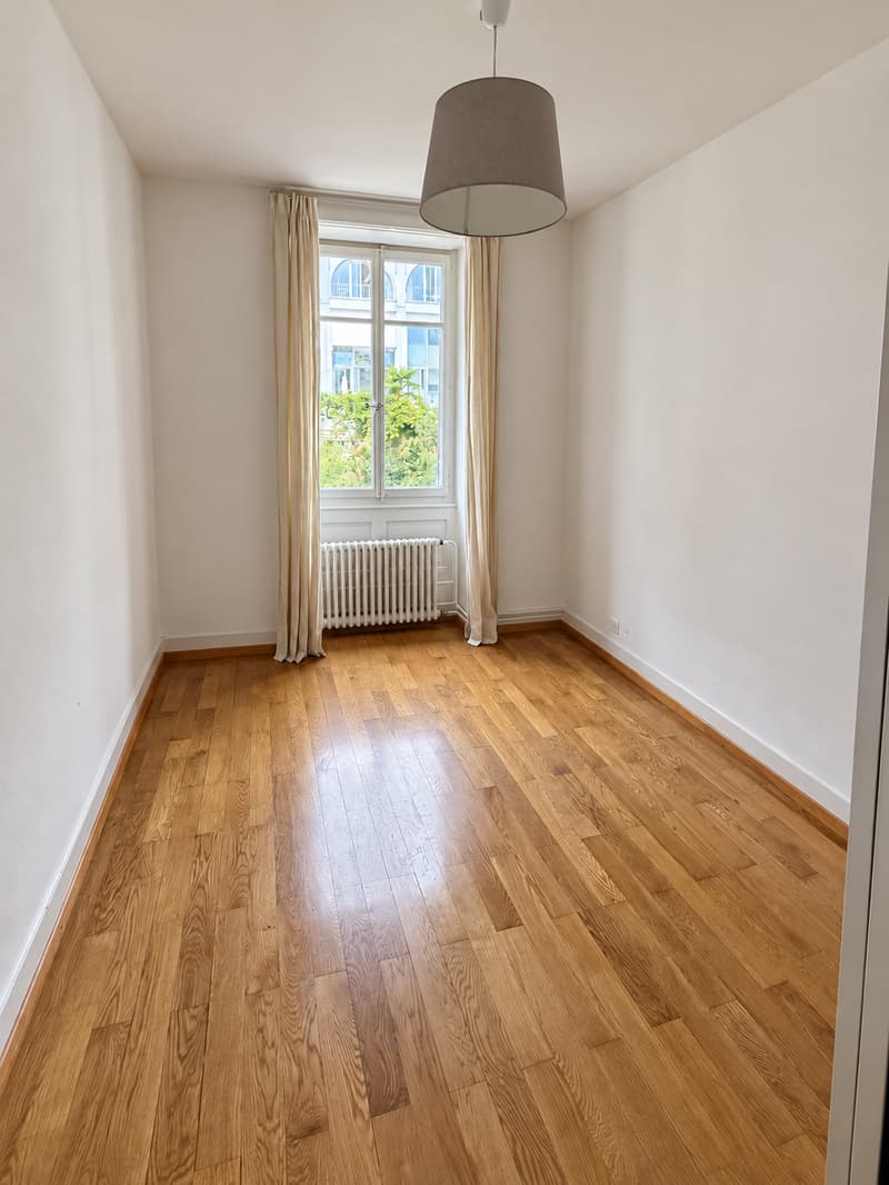 Charmant appartement sous les toits de 2.5 pièces à Montreux (10)