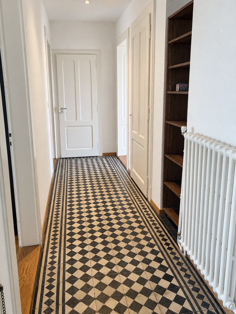 Charmant appartement sous les toits de 2.5 pièces à Montreux (6)