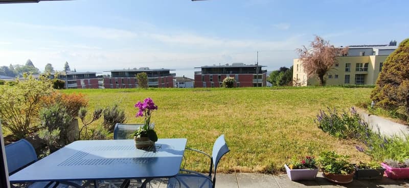 Wohnung mit 2.5 Zimmern, Terrasse und Garten (2)