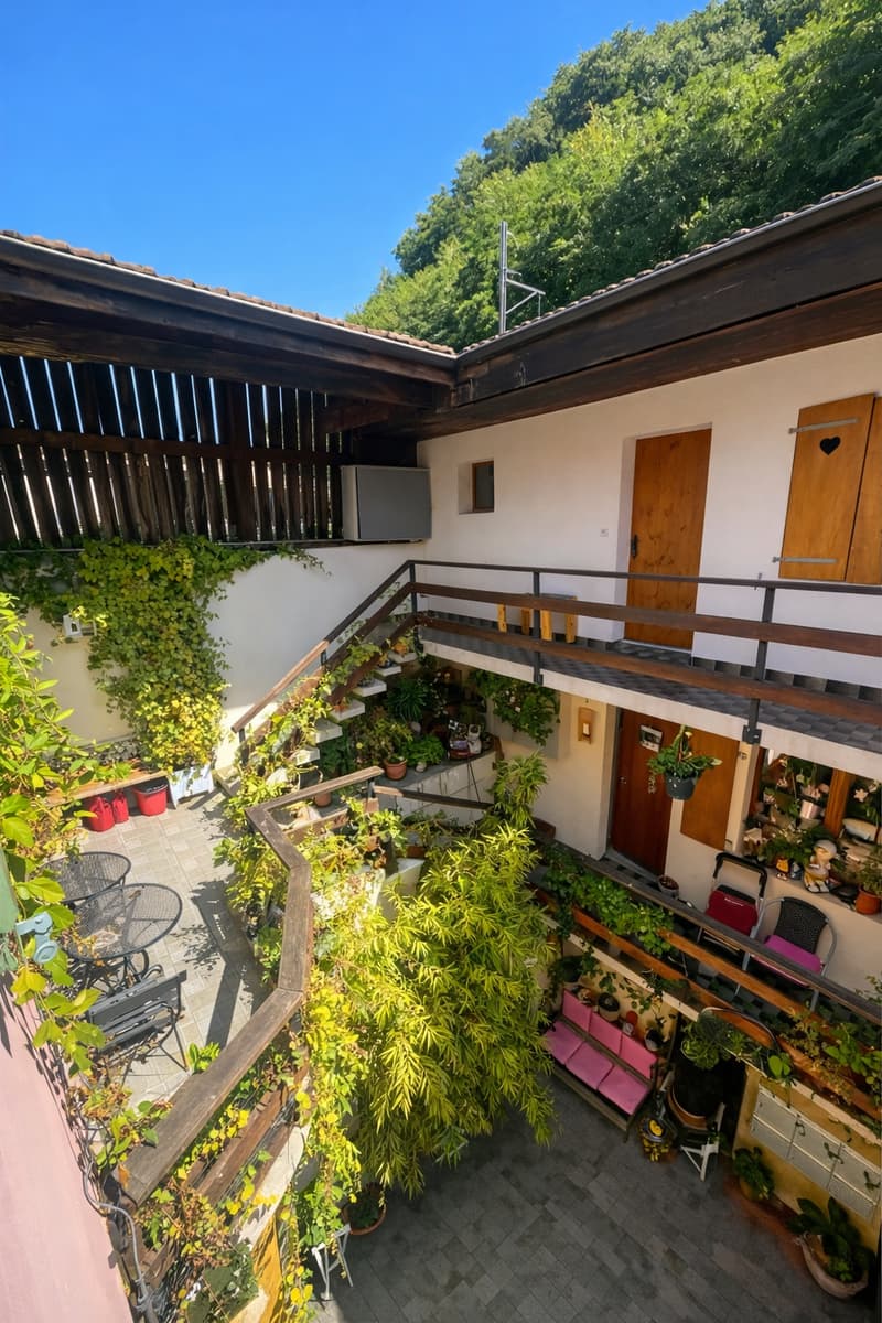 A SAISIR : Charmant studio au cœur du Bourg à Martigny (4)