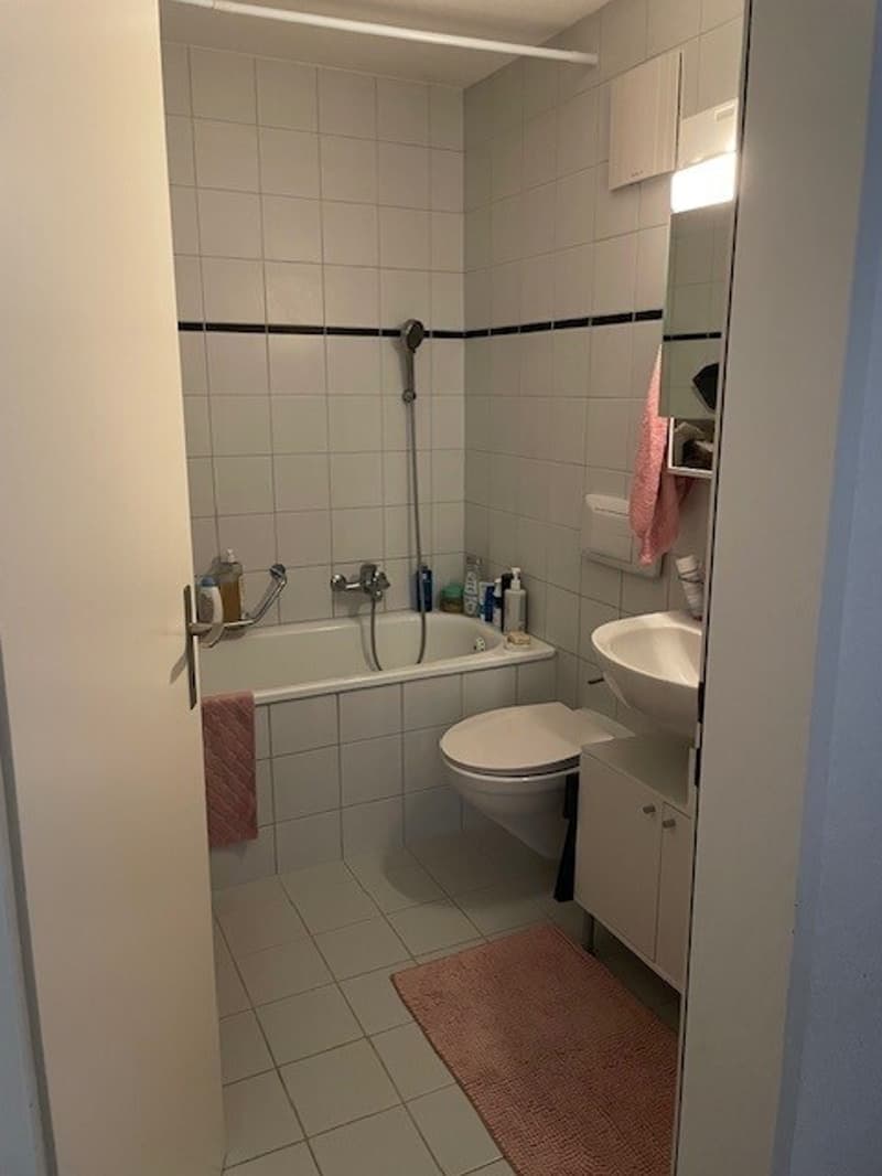 BAd_mit_Badewanne.jpg