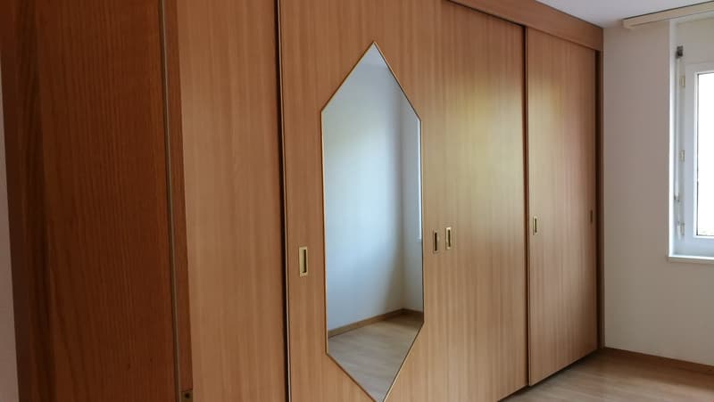 Geräumige 4.5-Zimmer-Wohnung mit Balkon und schöner Aussicht in Alchenstorf (6)