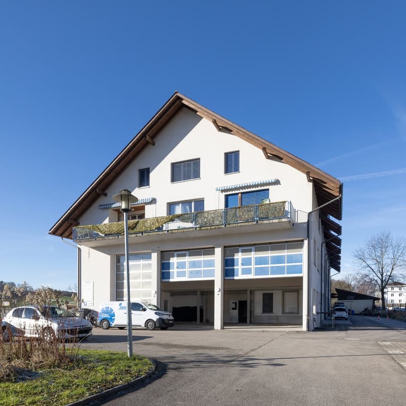 Geräumige Autowerkstatt in Lotzwil zu vermieten (13)