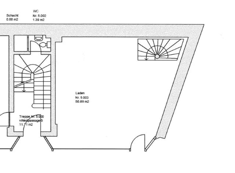 Sales area in prime location! (3)