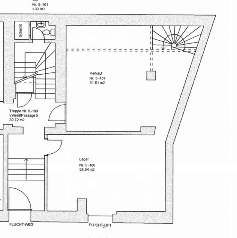 Sales area in prime location! (4)