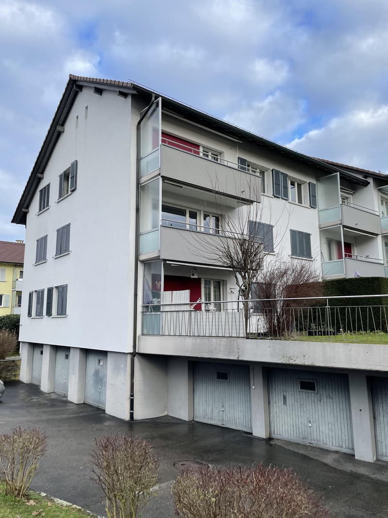 Appartamento moderno con vista panoramica (9)