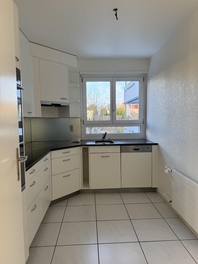 Bright 5.5-room apartment in Muri near Bern (1)