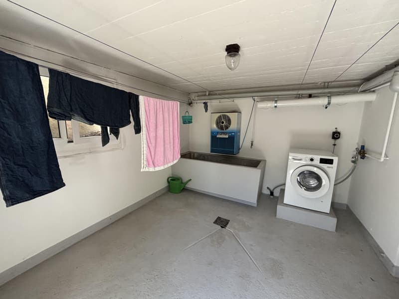 Casa unifamiliare arredata con area circostante (10)
