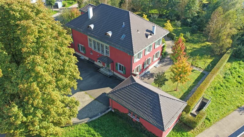Exclusive 9-room residential dream in a park setting (2)