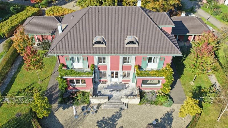 Exclusive 9-room residential dream in a park setting (1)