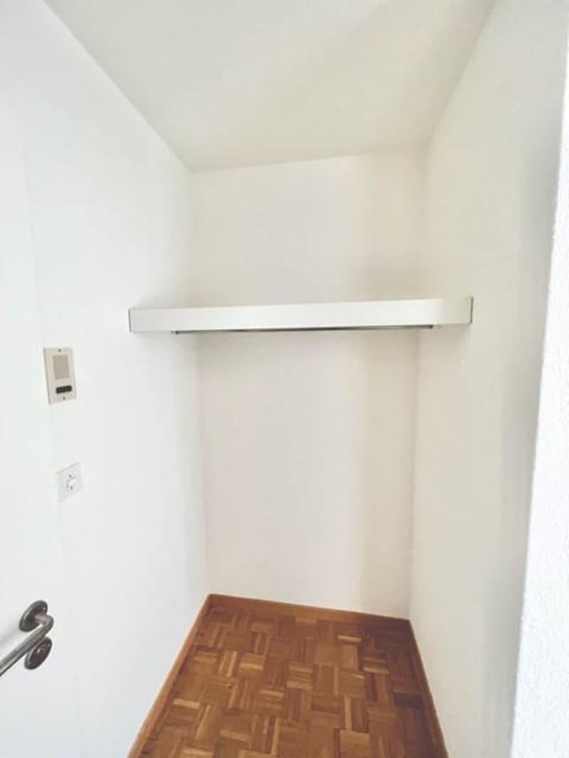 Appartamento bello in posizione attraente (8)