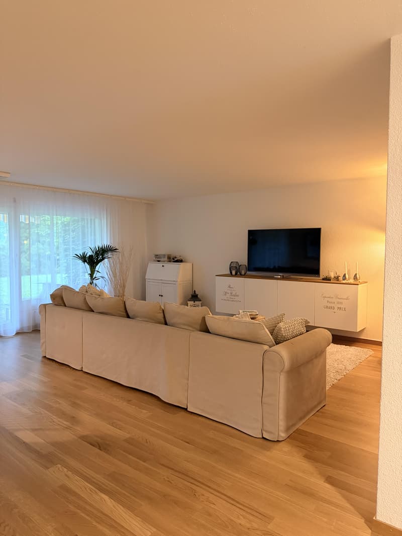 Bello appartamento 4.5 locali a Ittigen (1)