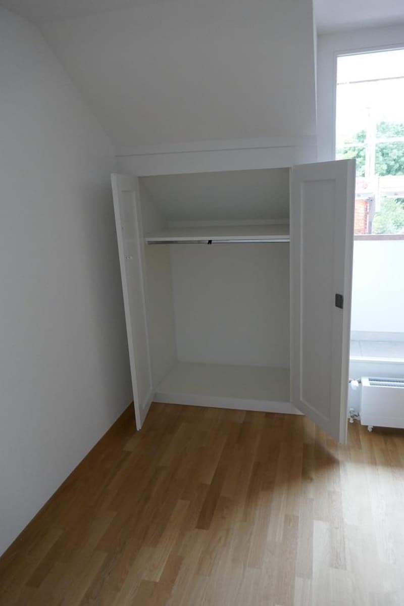 Attractive 2-room apartment in Bern (3)
