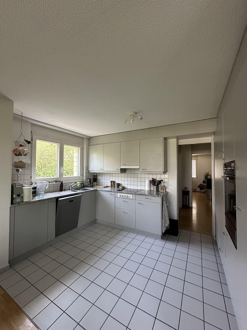 Appartement confortable de 4,5 pièces dans un quartier familial (1)