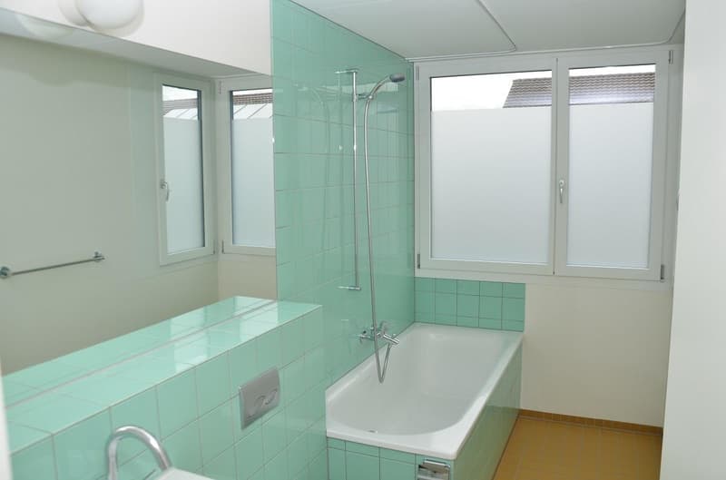 1 mois de vie gratuit ! Appartement confortable 3 pièces avec grand balcon (5)