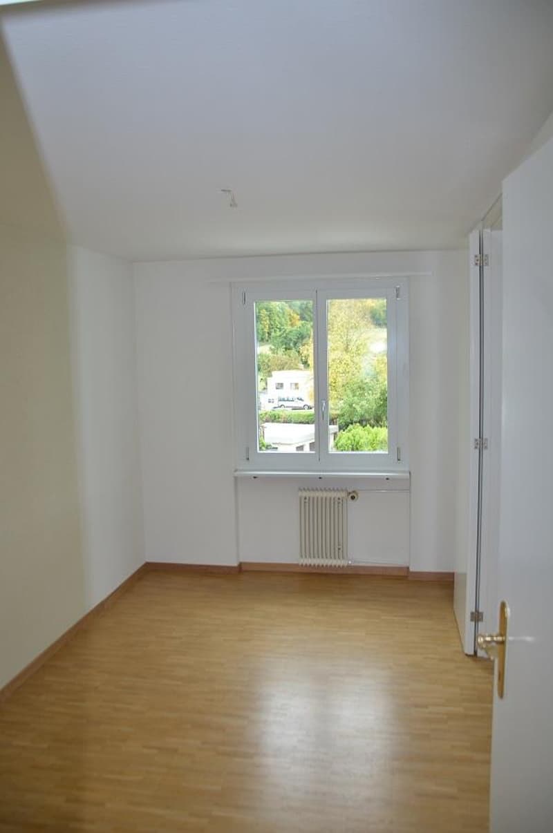 1 mois de vie gratuit ! Appartement confortable 3 pièces avec grand balcon (4)