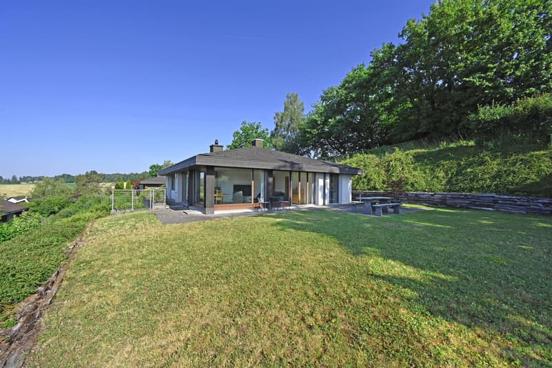 A home with a far-reaching view, privacy, and development potential (2)
