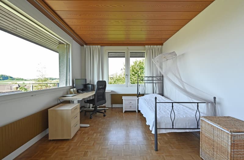 A home with a far-reaching view, privacy, and development potential (11)