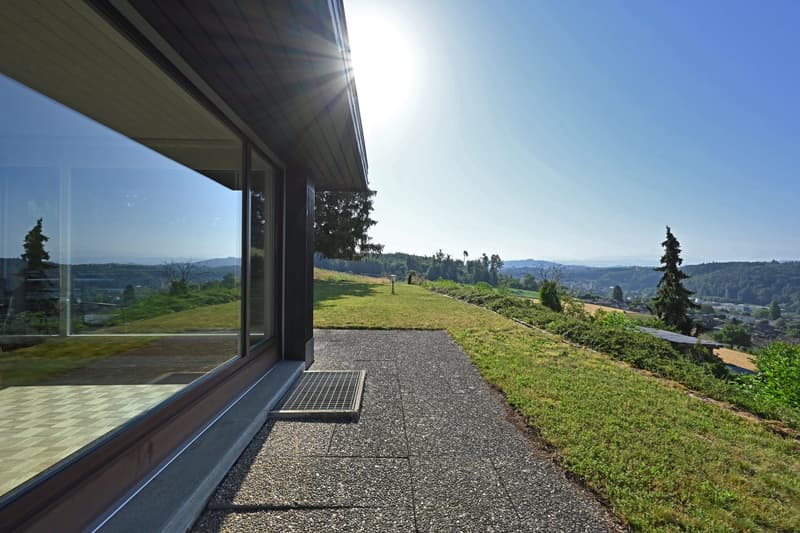 A home with a far-reaching view, privacy, and development potential (5)