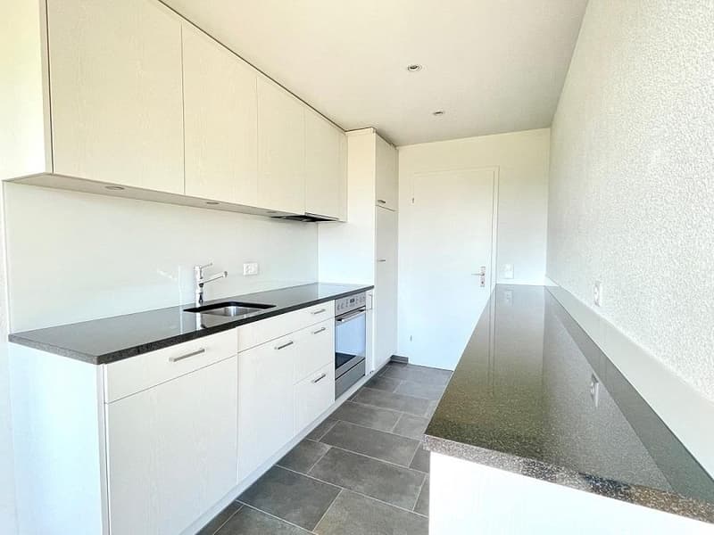 Wunderschöne 4.5-Zimmerwohnung in Boll (2)