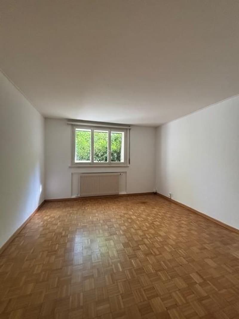 Praktischer Aufenthaltsraum (2)