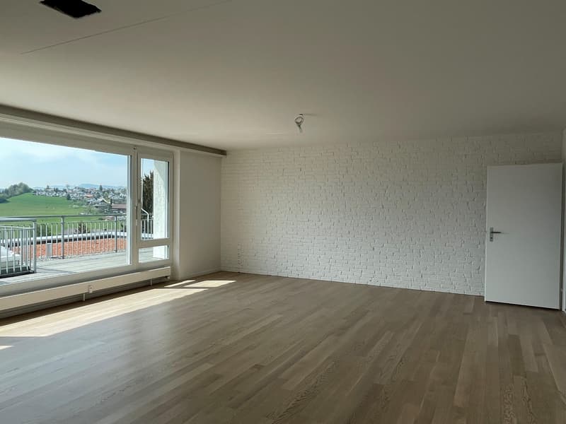 Wohnen mit Panoramablick über Heimberg! (2)