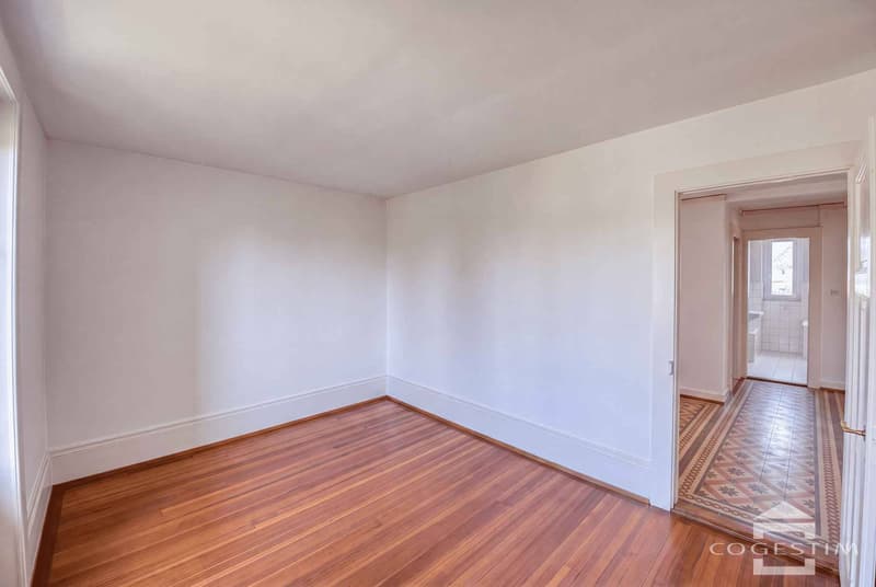 Dachboden zur Einrichtung mit Potenzial für die Schaffung einer Wohnung mit Aussicht (7)