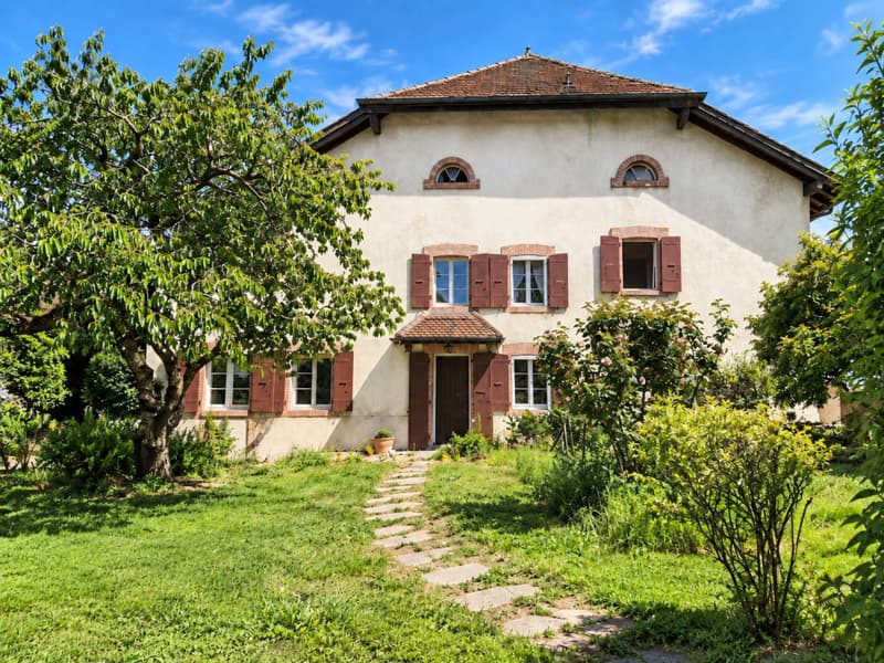 Ancienne ferme avec fort potentiel constructible et de rénovation (1)