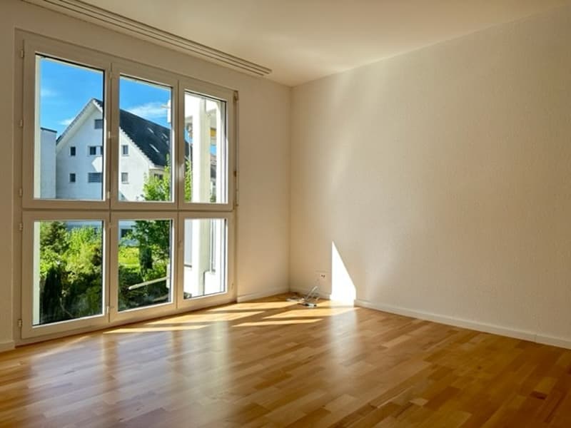 4.5-Zimmer-Wohnung mit Balkon und schöner Aussicht in Auw (8)
