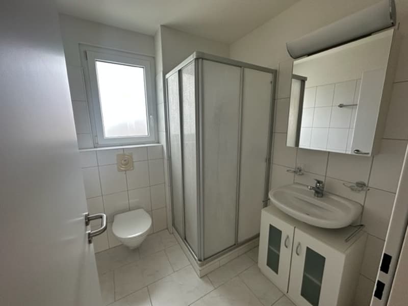 4.5-Zimmer-Wohnung mit Balkon und schöner Aussicht in Auw (10)