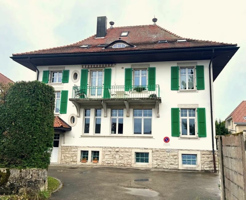 Renditeobjekt in Les Bois JU! Renoviertes Patrizierhaus - Mehrfamilien- oder Generationenhaus - voll vermietet! (3)