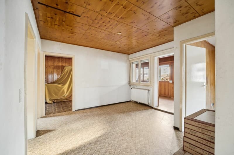 Double-family house with great (expansion) potential in a sunny location in Leuk (6)