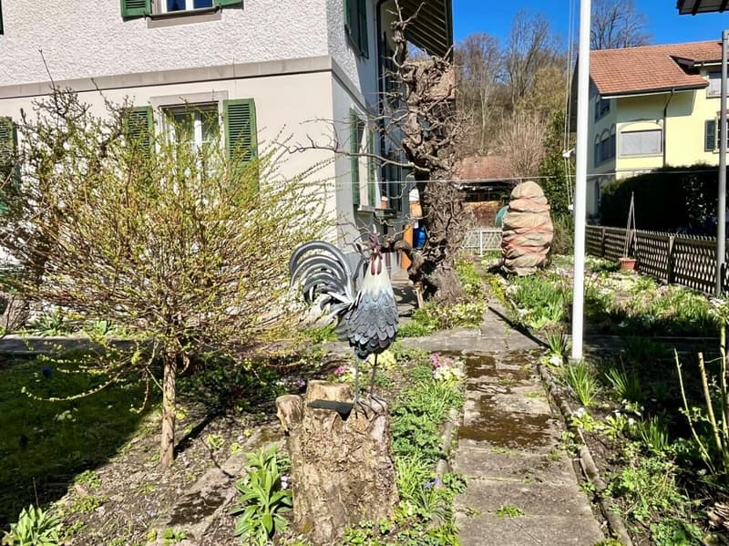 Historic multi-family house with three residential units in Burgdorf (2)