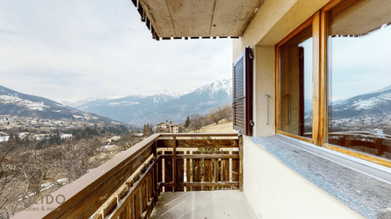 Appartement (de vacances) attractif sur deux étages avec potentiel de développement à Bürchen VS (2)