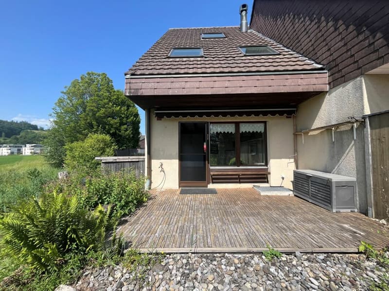 Special semi-detached house in an idyllic location on a natural stream in Worben (1)