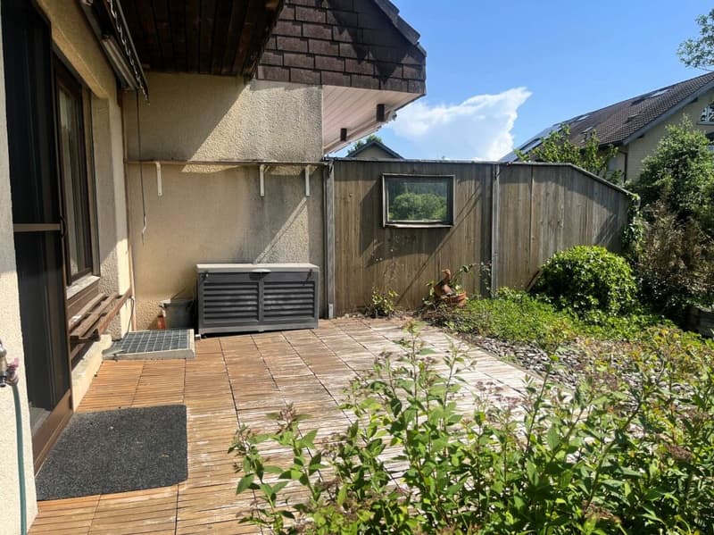 Special semi-detached house in an idyllic location on a natural stream in Worben (15)