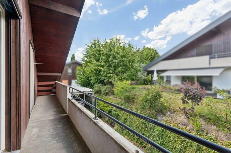 Attraktives Einfamilienhaus mit zusätzlicher Baulandparzelle in Gals BE (11)