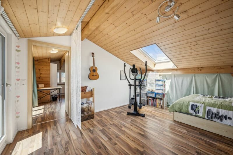 Attraktives 5,5-Zimmer Chalet in Mörigen BE mit Sicht auf den Bielersee (13)
