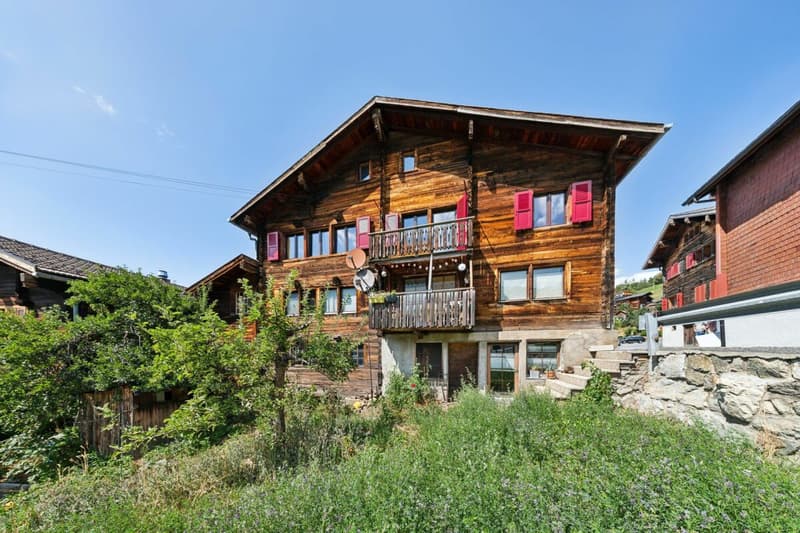 Heimelige 3,5-Zimmerwohnung mit Ausbaureserve in Bürchen VS (1)