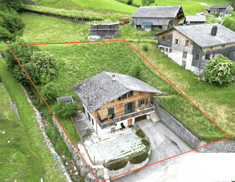 Grosses 7-Zimmer Chalet mit Einliegerwohnung und wunderbarer Weitsicht in Château-d'Oex VD (15)