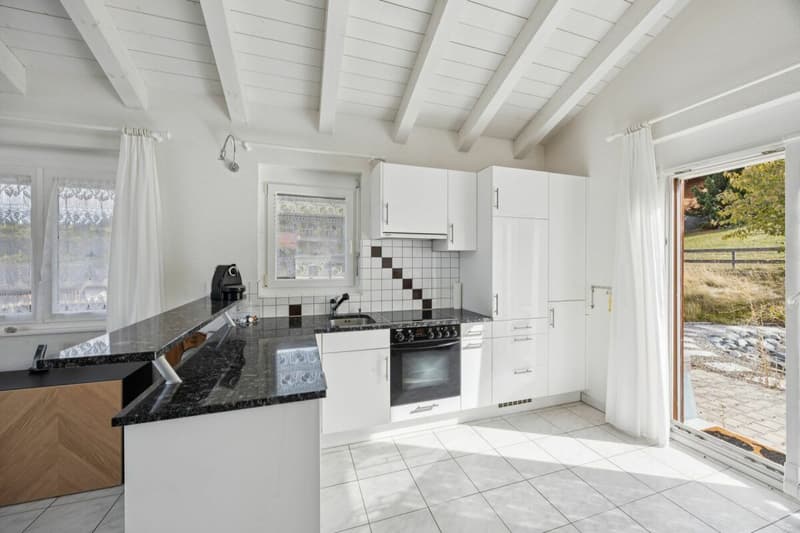3,5-Zimmer Chalet in Unterbäch - herziges Tiny-Einfamilienhaus mit viel Privatsphäre (5)
