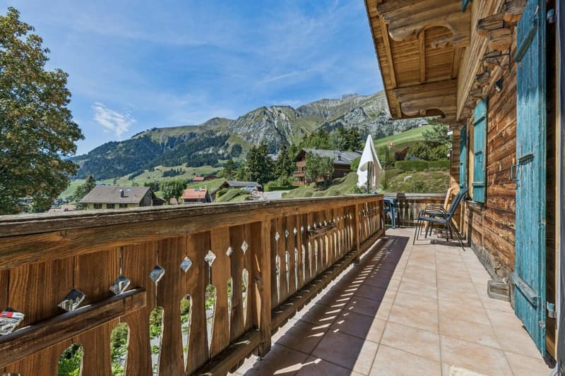 Grosses 7-Zimmer Chalet mit Einliegerwohnung und wunderbarer Weitsicht in Château-d'Oex VD (12)