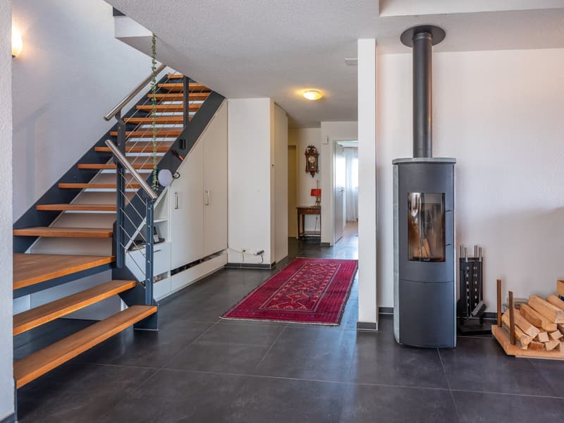 Appartement maisonnette moderne 4,5 pièces avec poêle suédois et grand balcon (4)