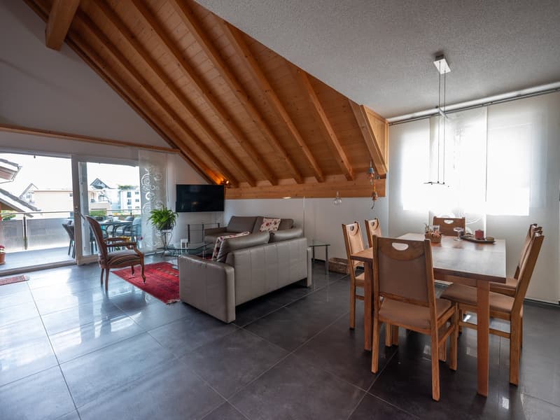 Appartement maisonnette moderne 4,5 pièces avec poêle suédois et grand balcon (3)