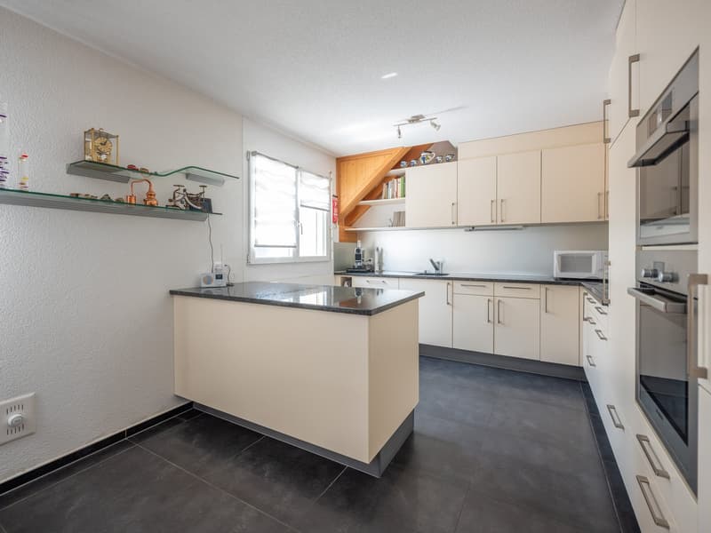 Appartement maisonnette moderne 4,5 pièces avec poêle suédois et grand balcon (5)