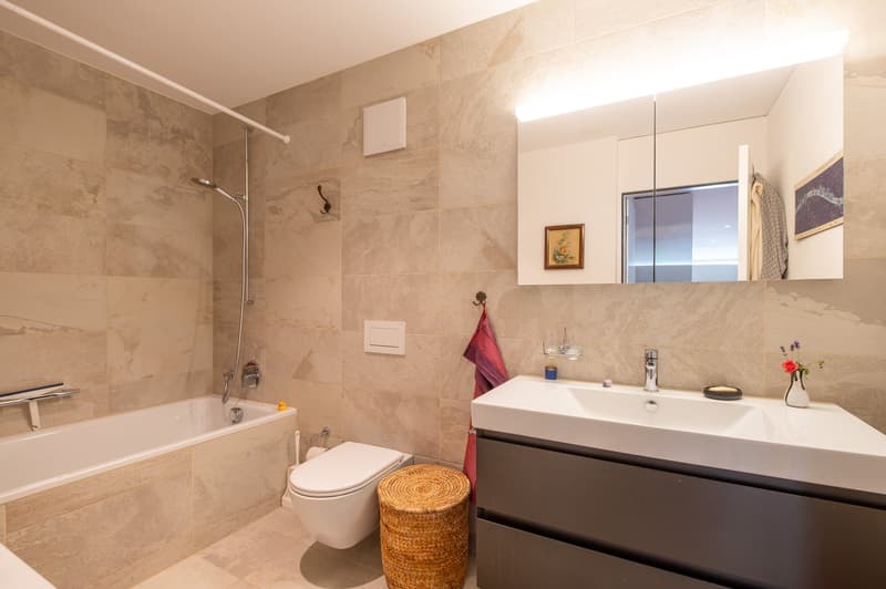 Appartamento di charme 4.5 locali a Vechigen – Moderno, luminoso e senza barriere (14)