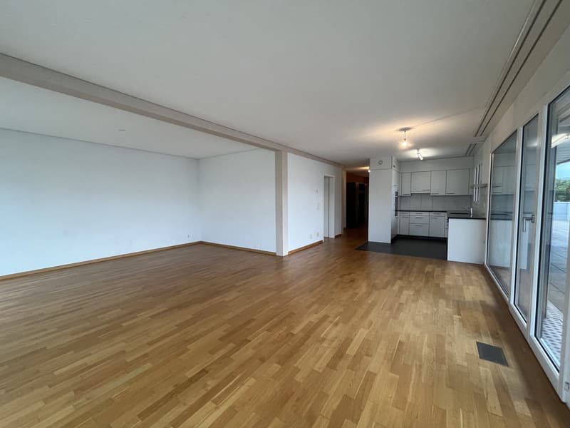 Moderne 5.5-Zimmer-Attika-Wohnung in Grosshöchstetten zu vermieten (2)