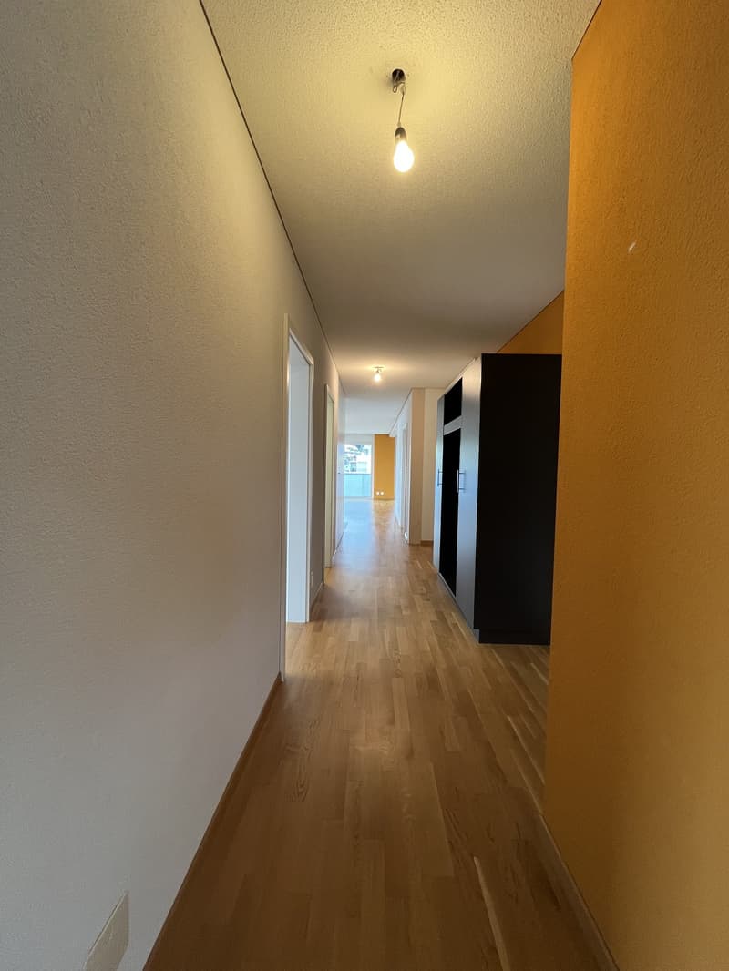 Moderne 5.5-Zimmer-Attika-Wohnung in Grosshöchstetten zu vermieten (9)